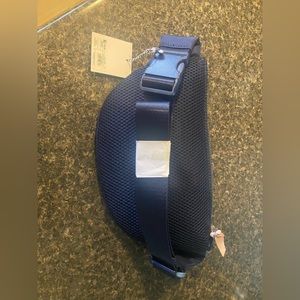 Vinyard Vines Fanny pack